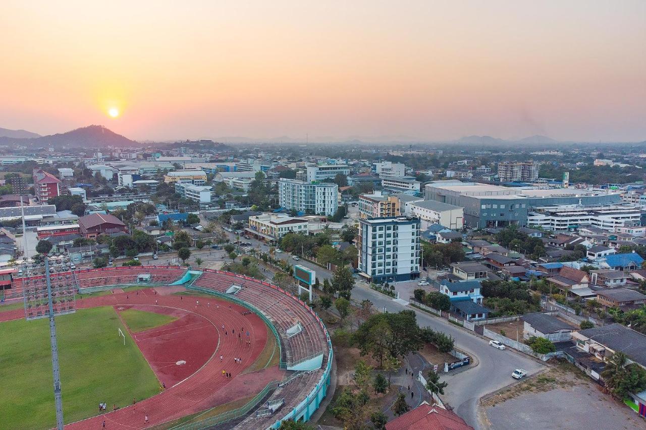 Napa Hotel Ratchaburi Exteriör bild